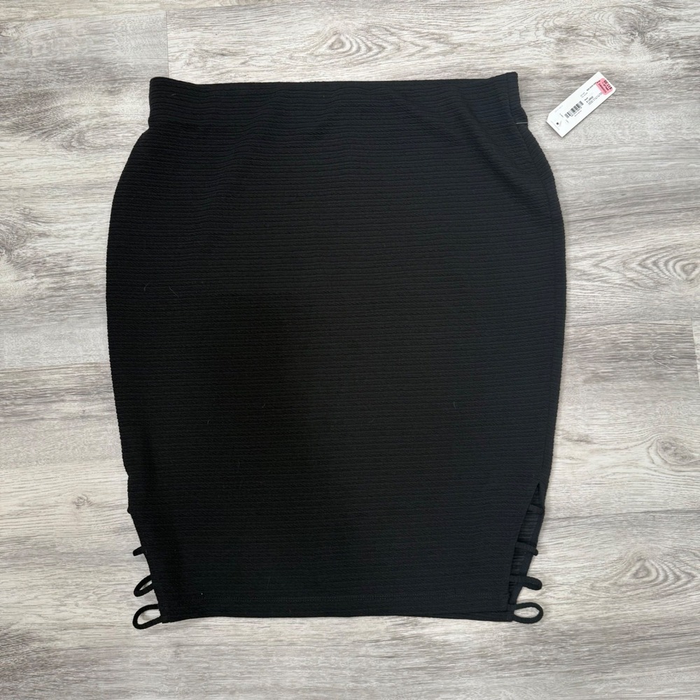 Bisou Bisou Black Pencil Skirt XL Ribbed Bodycon Mini Skirt With‎ Lace Up Detail